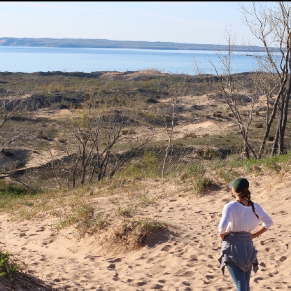 Meet your Posher, Hannah - Picture 1 of 1